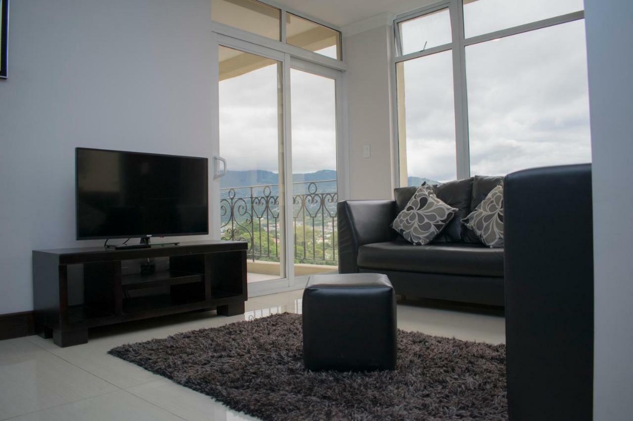 Torres Del Lago Suites And Apartments 산호세 외부 사진