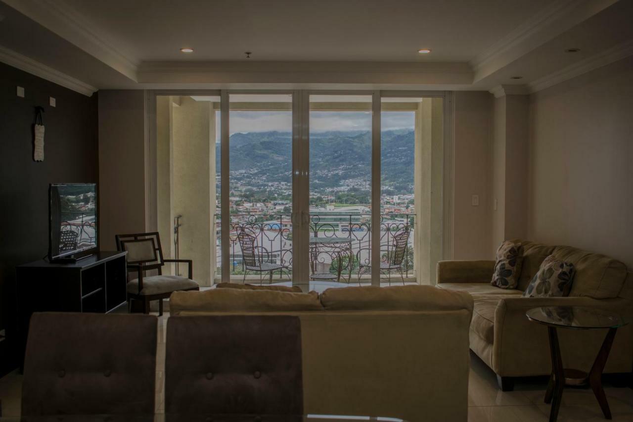 Torres Del Lago Suites And Apartments 산호세 외부 사진